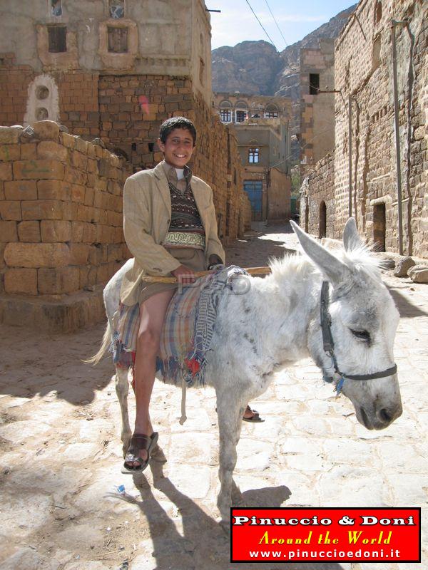 Yemen - Shibam (Boy).jpg